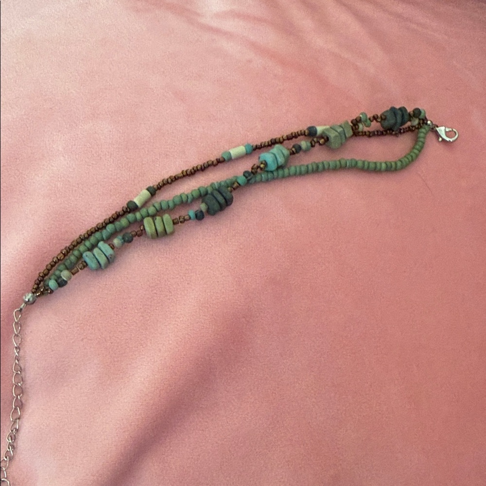 💐Elegant Green and Brown Beaded Necklace
